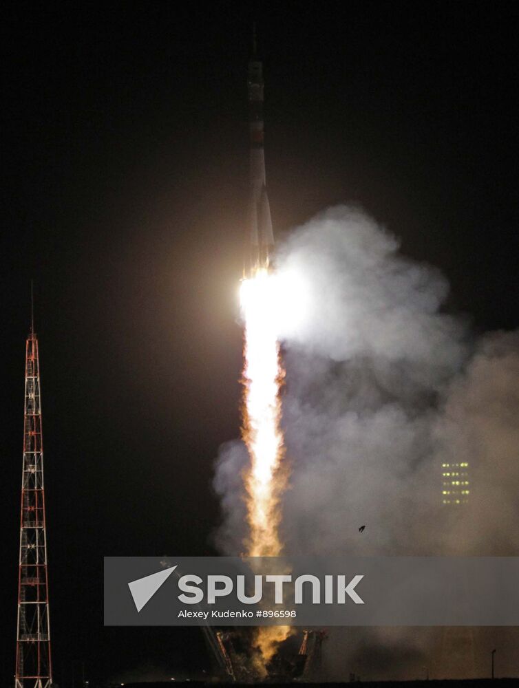 Launch of Soyuz TMA-21 (Yury Gagarin)