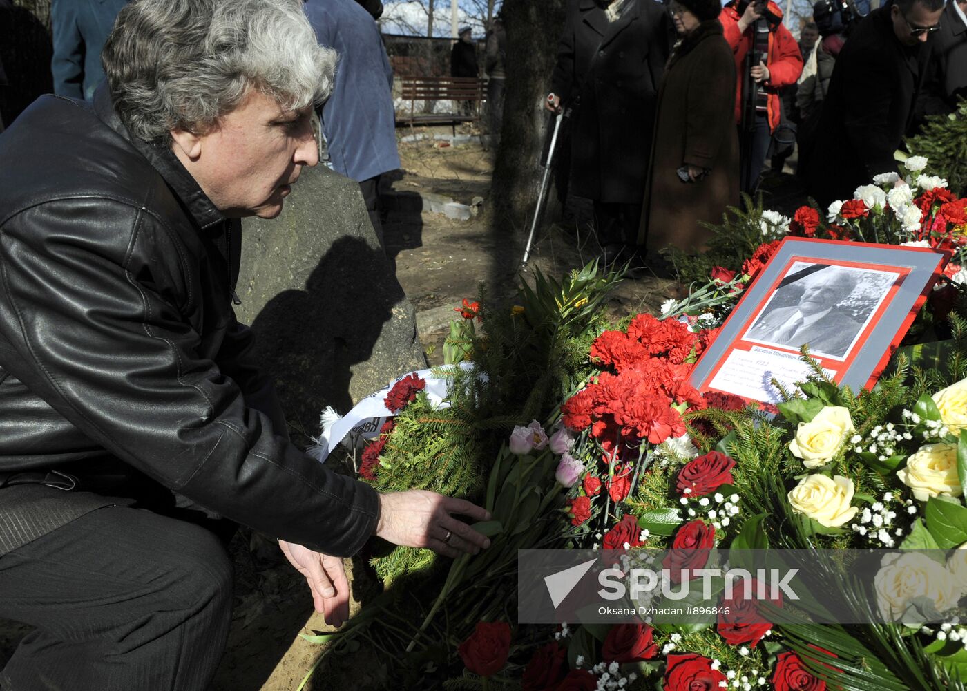 Funeral of former Soviet partisan Vasily Kononov held in Riga