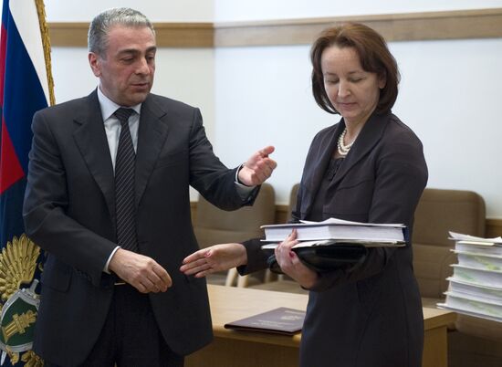 Handing over documents on investigation of Smolensk plane crash