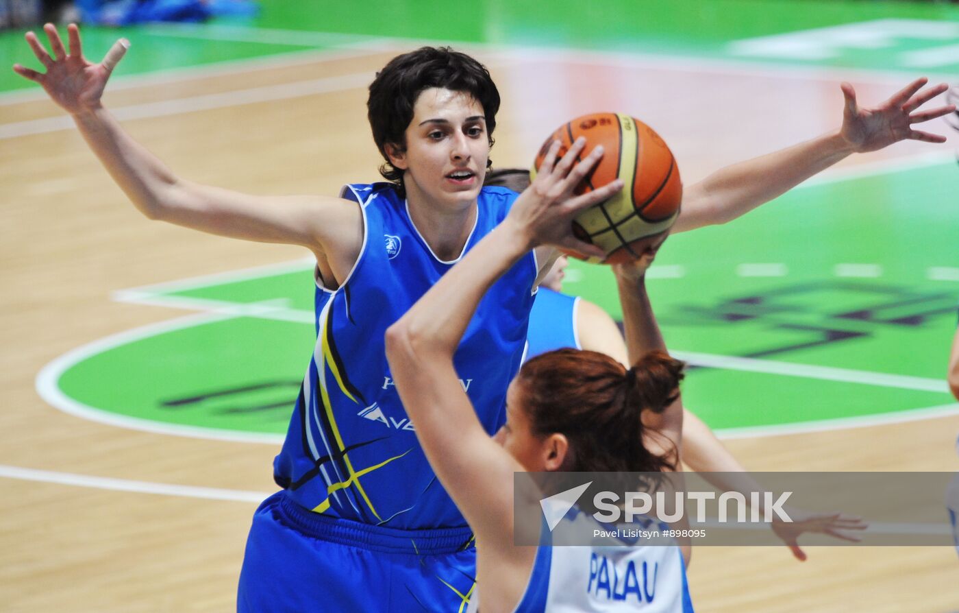 EuroLeague Women Basketball.Ros Casares vs. Halcon Avenida