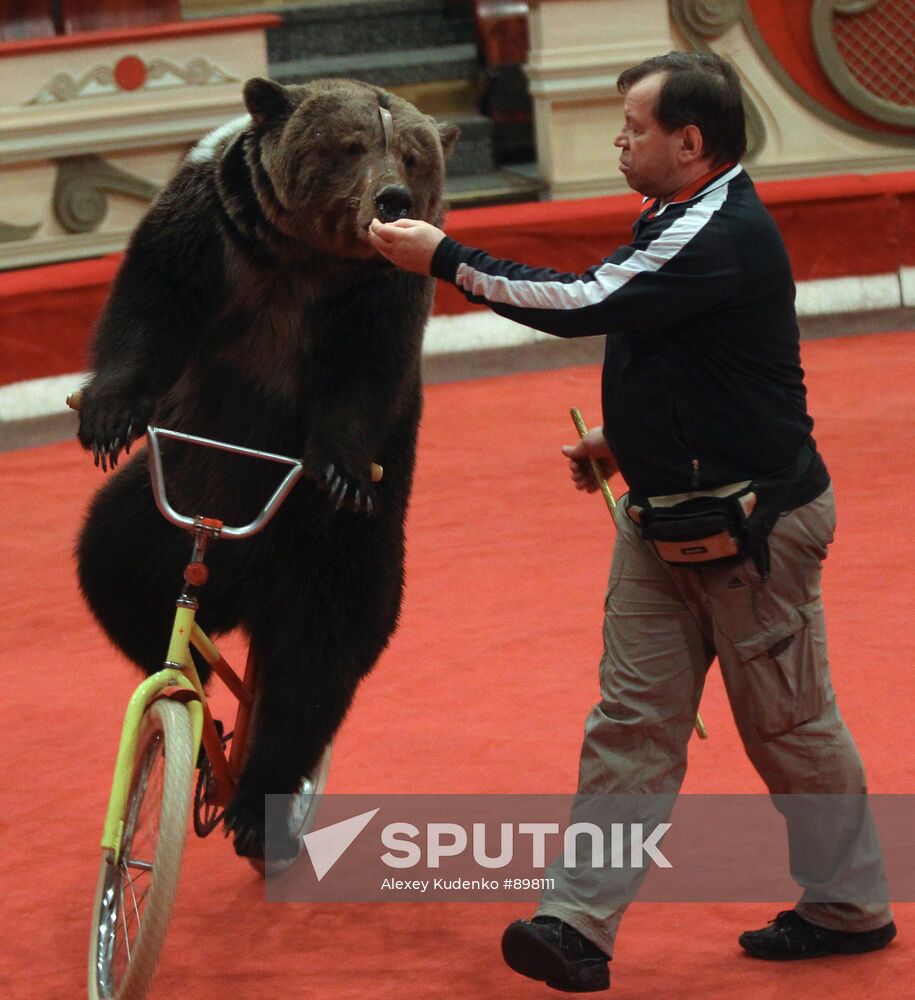 Animal tamer Viktor Kudryavtsev