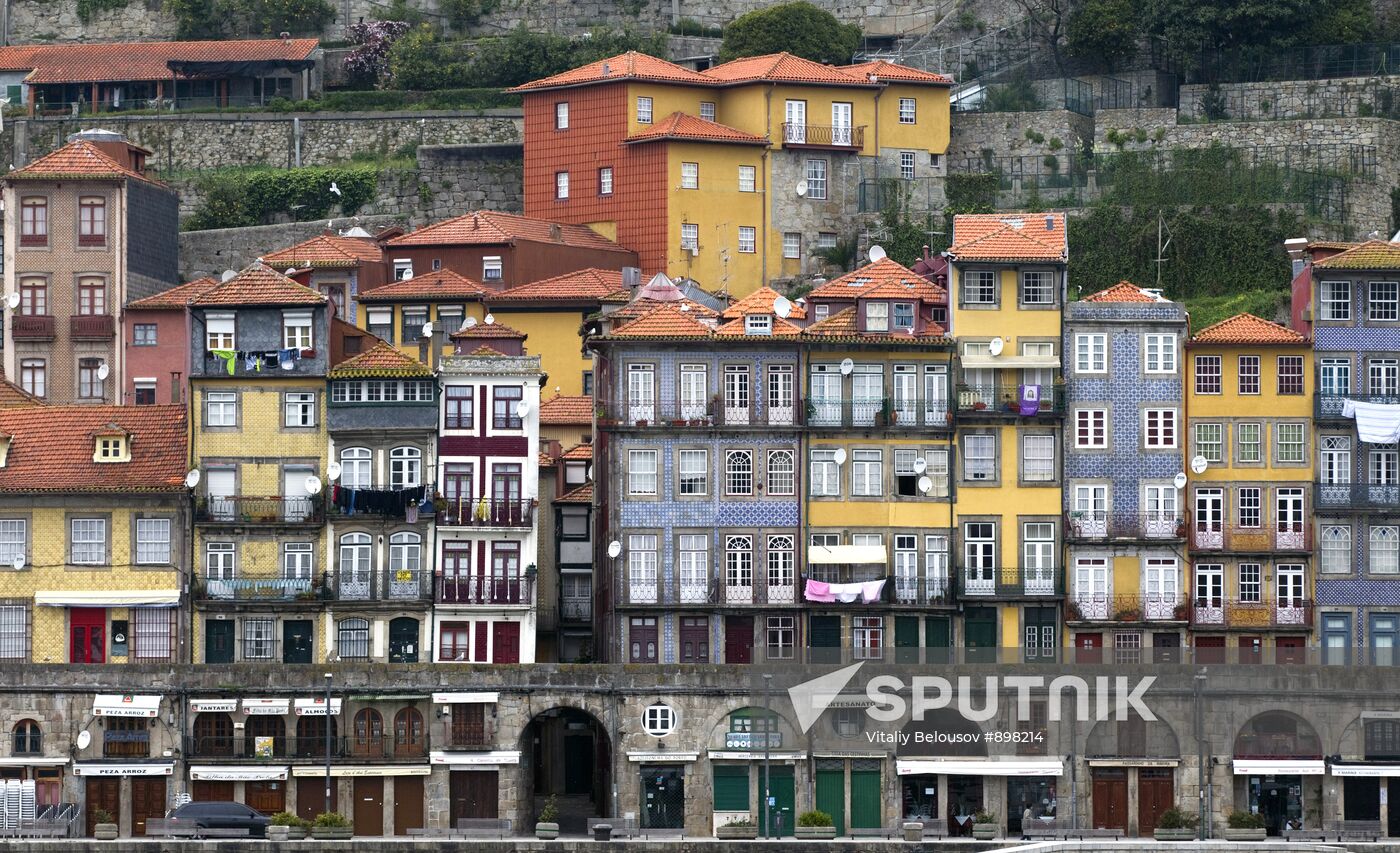 Cities of the world. Porto