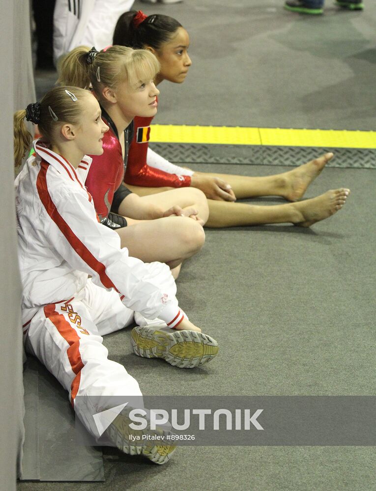 Anna Dementieva, Tatiana Nabiyev and Aagi Vanvalleghem