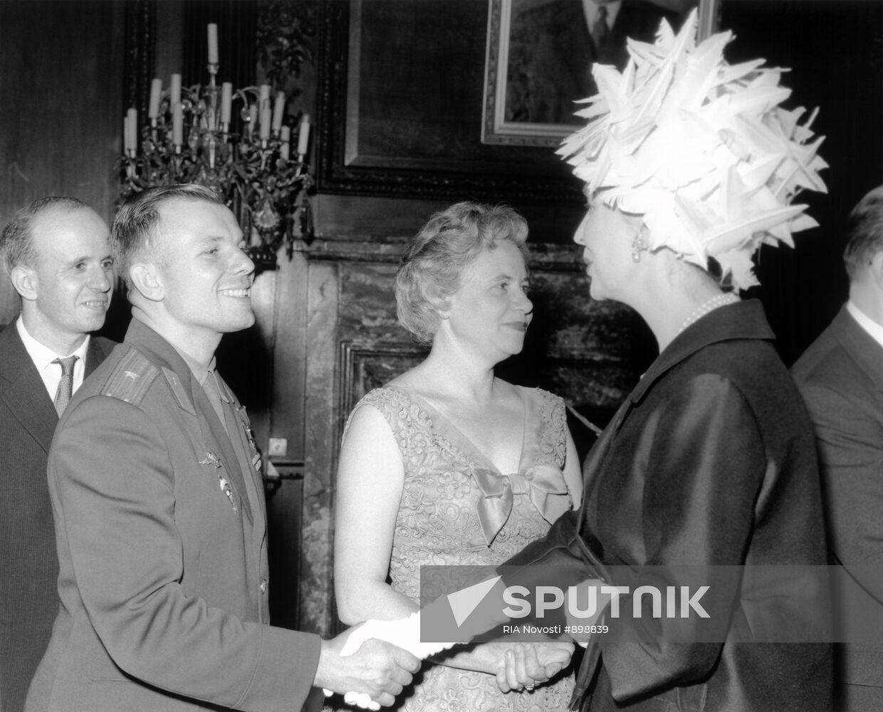 Yury Gagarin visits United Kingdom