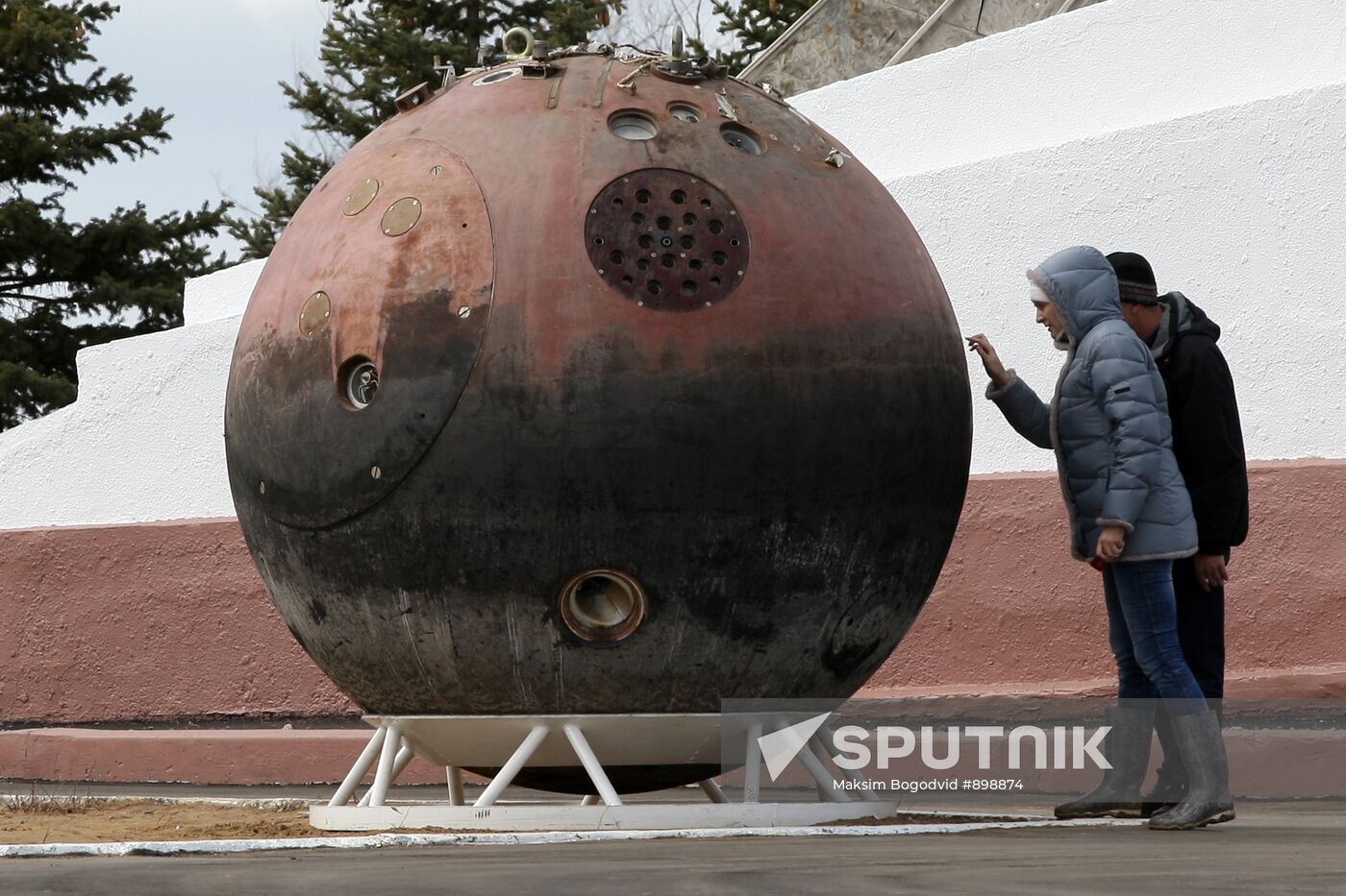 Seared capsule unit