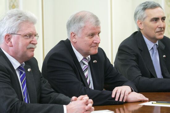 Vladimir Putin receives Bavarian delegation