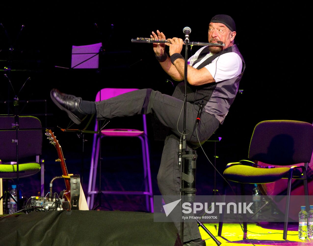 Concert of Ian Anderson and rock band Jethro Tull