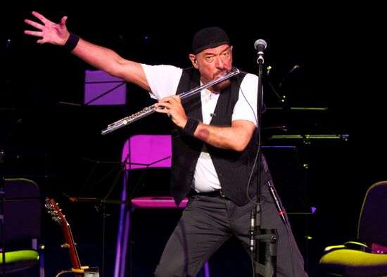 Concert of Ian Anderson and rock band Jethro Tull