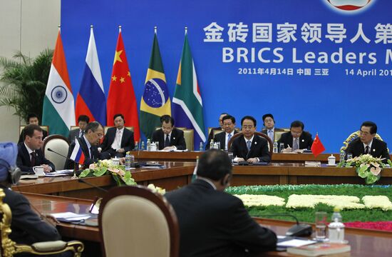 Dmitry Medvedev takes part in BRICS Summit in China
