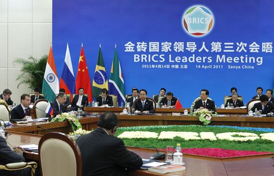 Dmitry Medvedev takes part in BRICS Summit in China