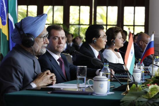 Dmitry Medvedev takes part in BRICS Summit in China