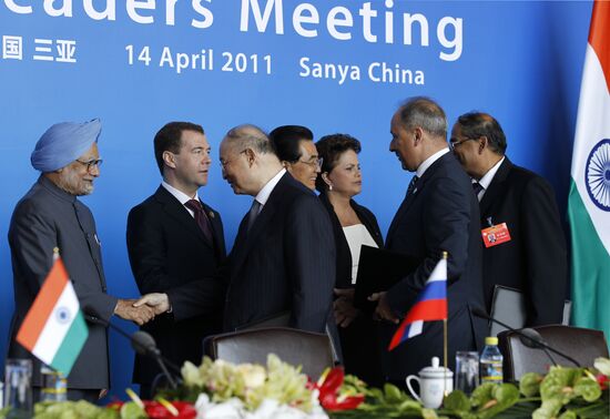 Dmitry Medvedev takes part in BRICS Summit in China