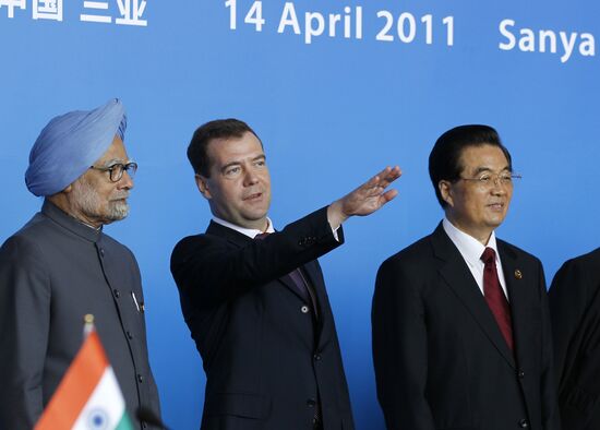 Dmitry Medvedev takes part in BRICS Summit in China
