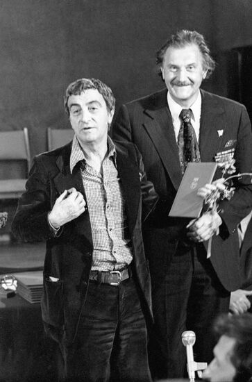 Giuseppe de Santis film director Zakharchenko writer