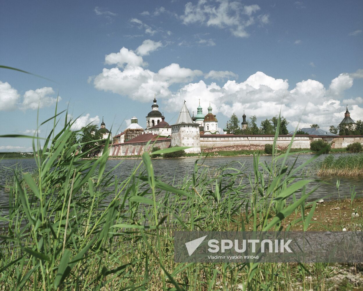 KIRILLO-BELOZERSKY MONASTERY