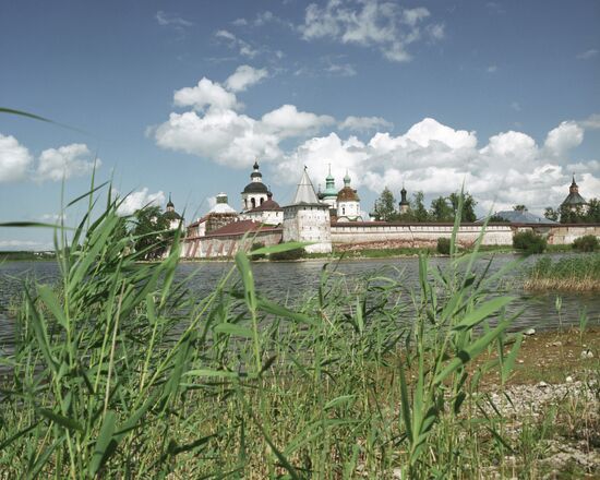 KIRILLO-BELOZERSKY MONASTERY