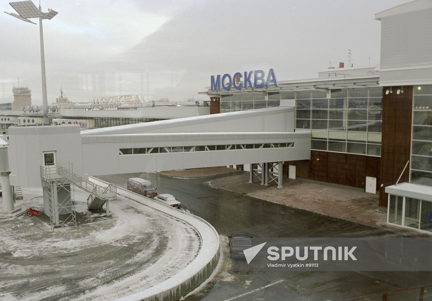 VNUKOVO PASSENGER PASSAGE