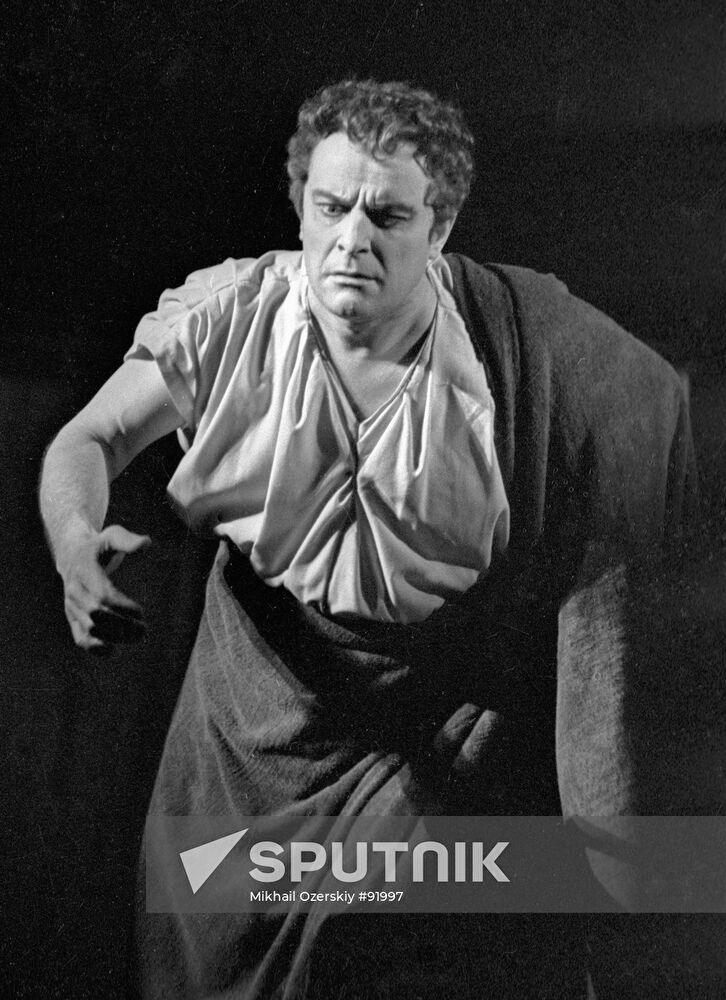 Samoilov actor stage production