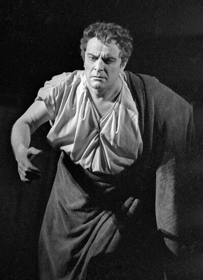 Samoilov actor stage production 