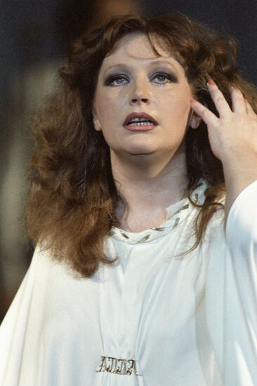 PUGACHEVA SINGER