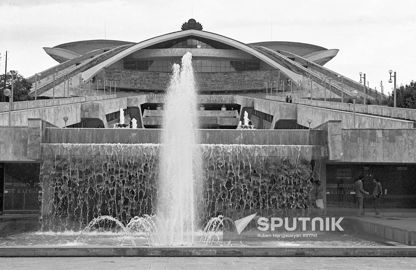 YEREVAN FOUNTAINS CONCERT COMPLEX
