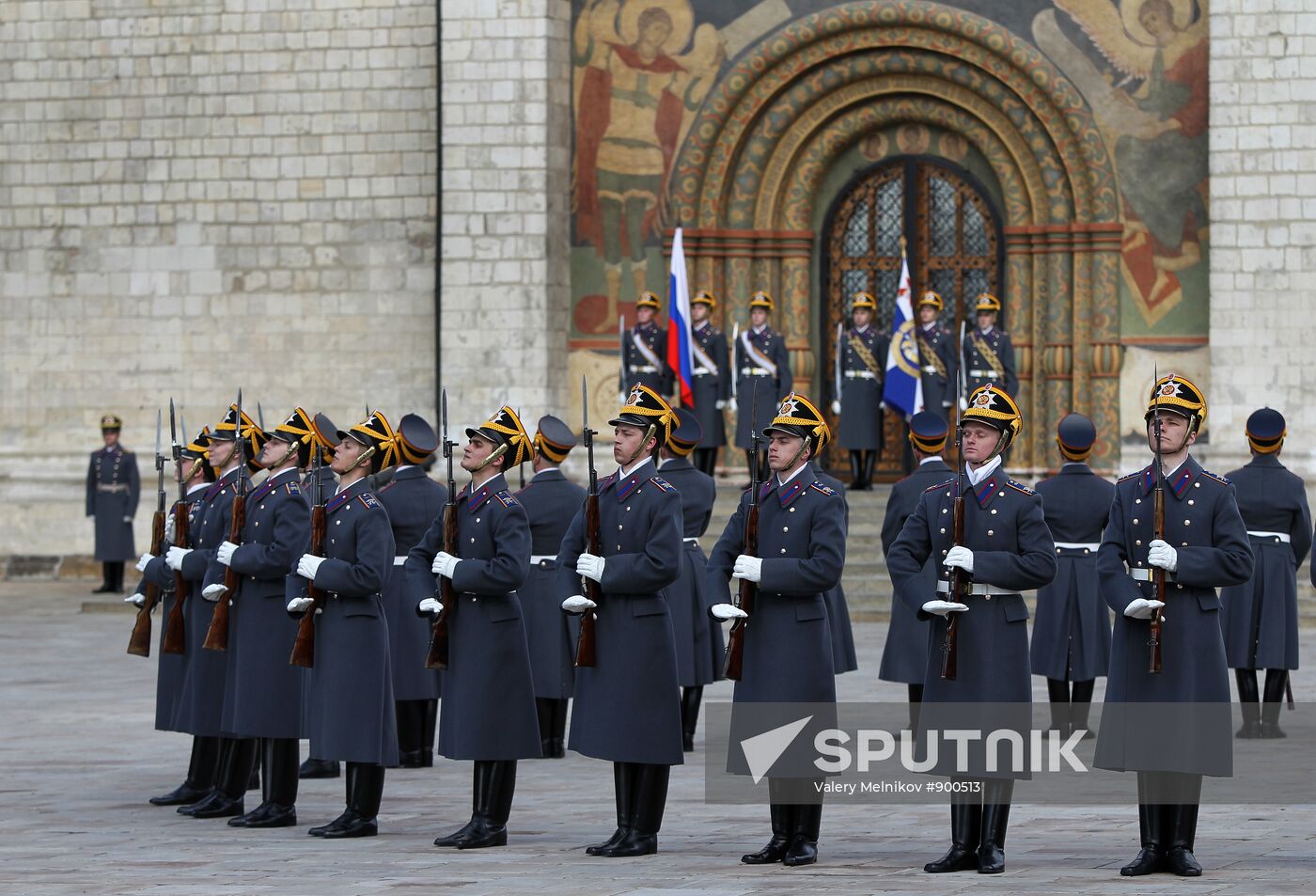 Kremlin Regiment foot and horse guard mounting ceremony
