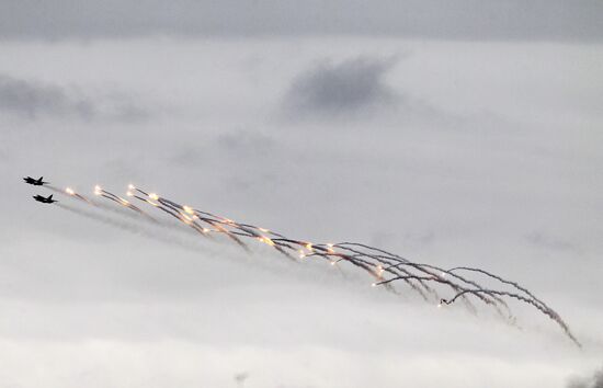 Russia,Belarus and Kazakhstan's air force and air defense drills