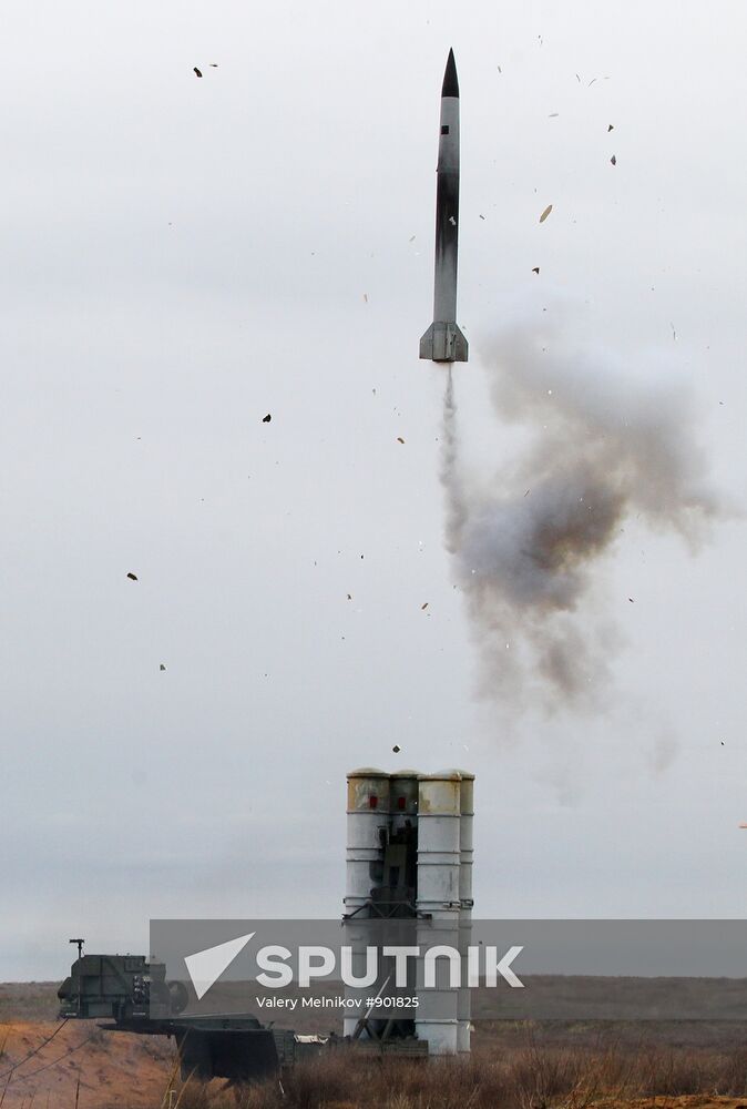 Russia,Belarus and Kazakhstan's air force and air defense drills