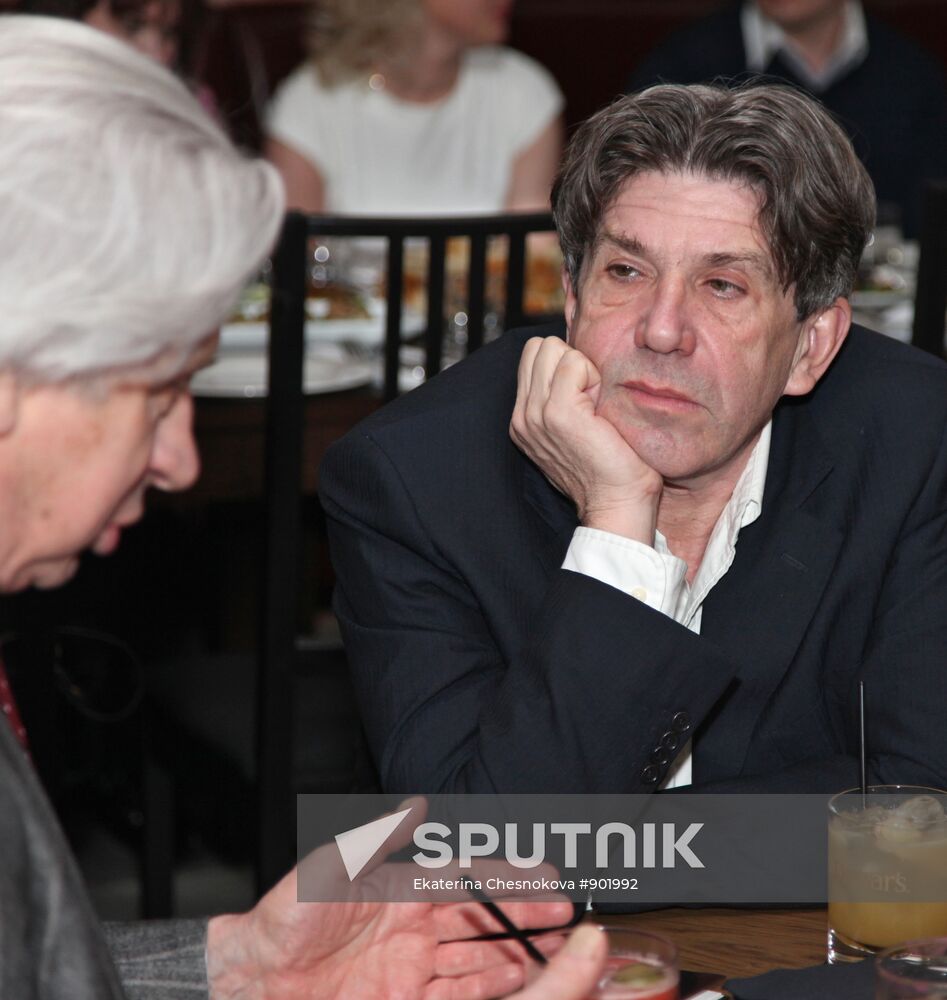 Dewar's Readings in Moscow