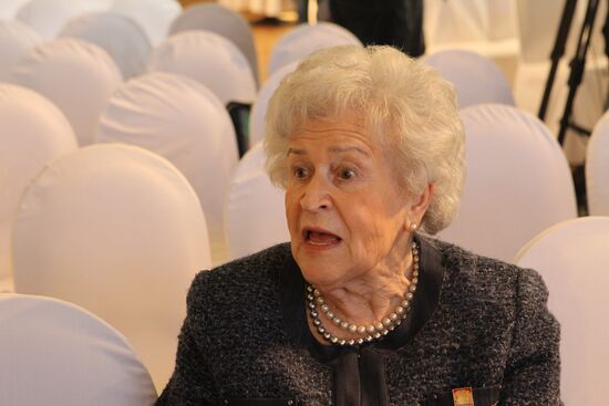 Irina Antonova