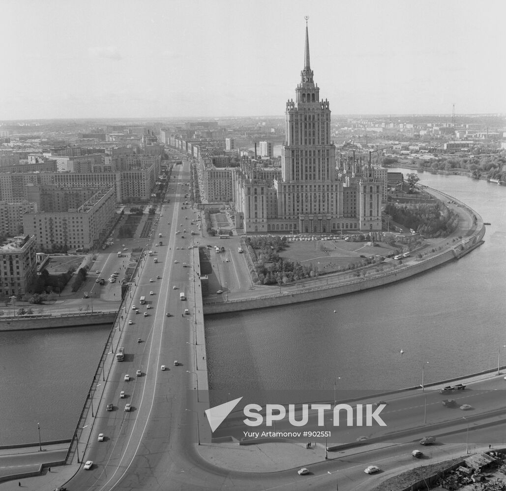 Moscow's Kutuzovsky Prospekt