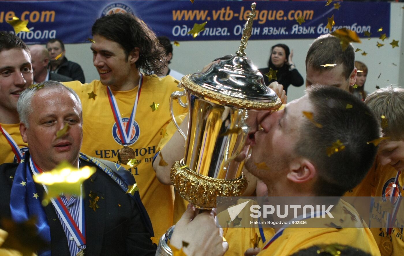 Basketball players with "Khimok" win United League VTB