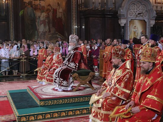 Easter service at Christ the Savior Cathedral in Moscow