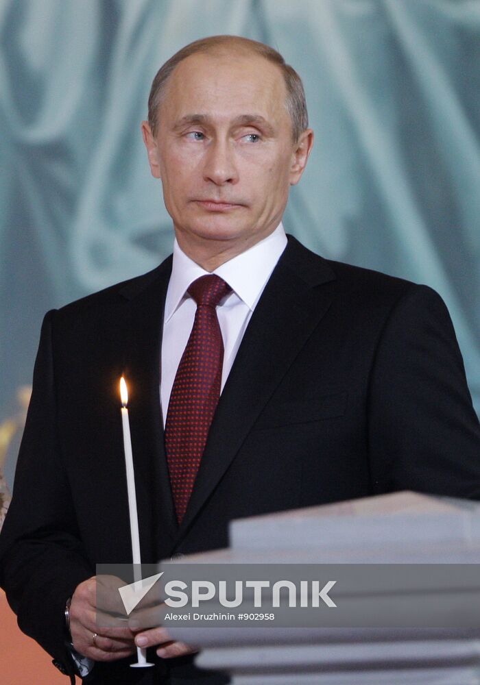 Vladimir Putin attends Easter service