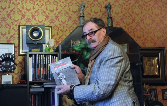 RIA Novosti former photojournalist Igor Kostin gives interview