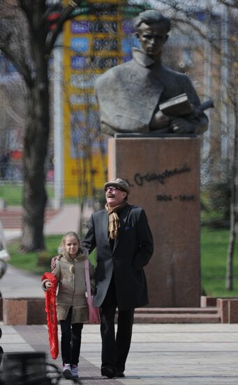 RIA Novosti former photojournalist Igor Kostin gives interview