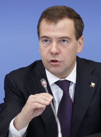 Dmitry Medvedev at meeting of economy modernization committee