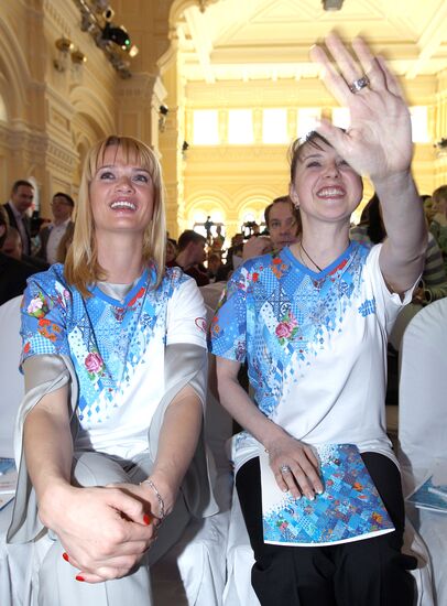 Svetlana Khorkina and Irina Slutskaya