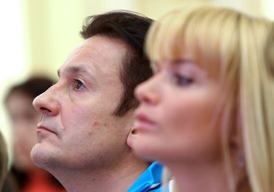 Oleg Menshikov and Svetlana Khorkina