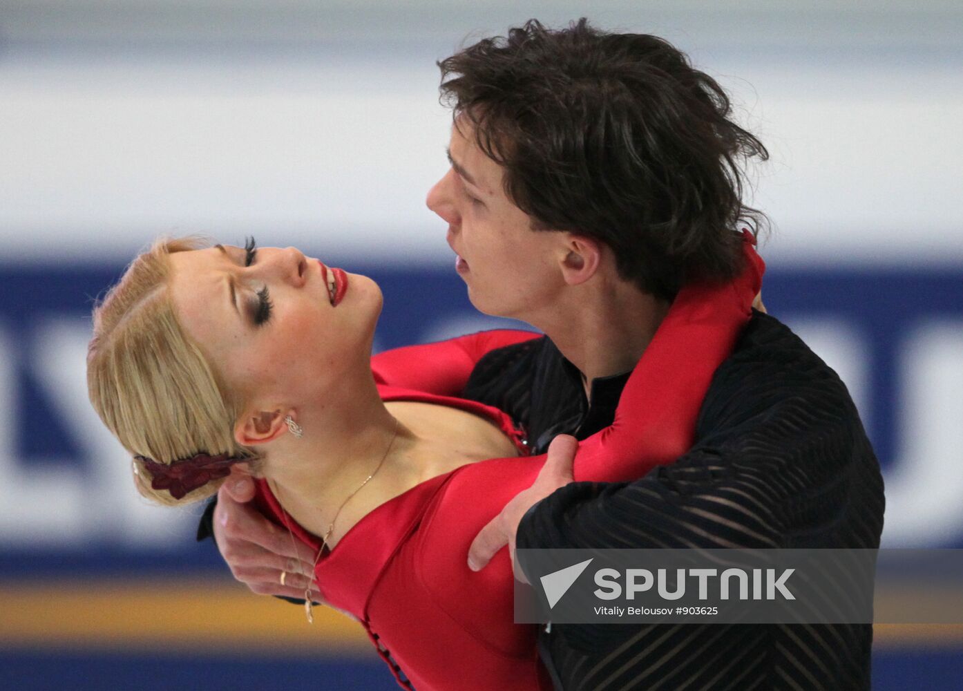 Ekaterina Bobrova and Dmitri Soloviev