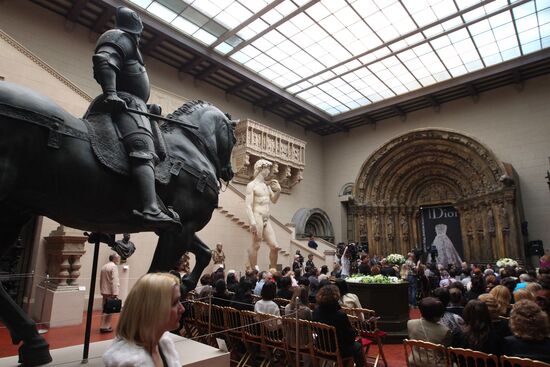 Inspiration Dior Exhibition