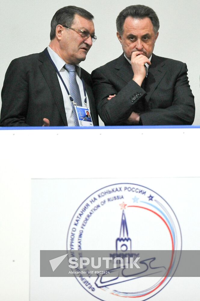 Valentin Pisyev and Vitaly Mutko