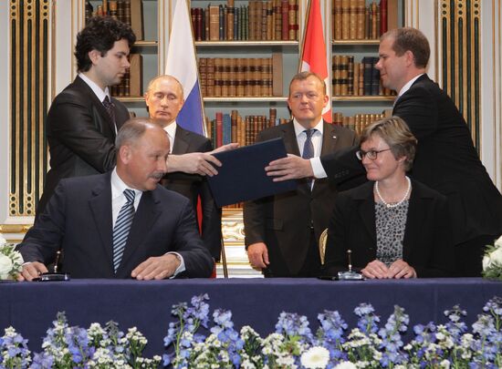 Vladimir Putin arrives in Denmark for one-day visit