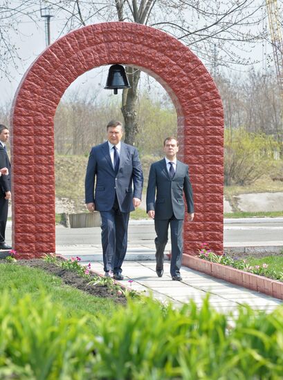 Medvedev attends Chernobyl anniversary events