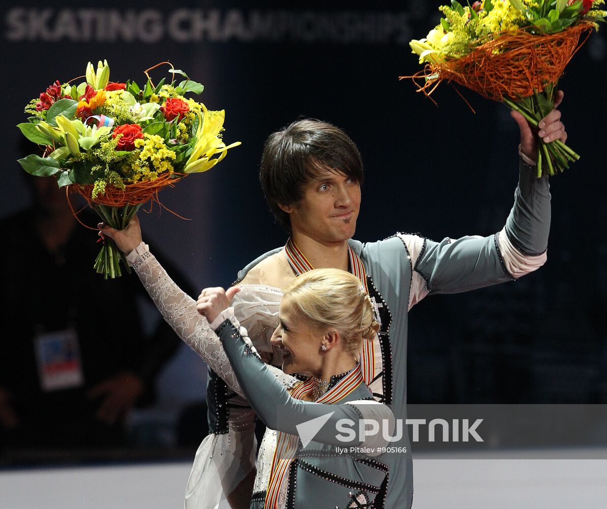 World Figure Skating Championships. Pairs. Free Skating