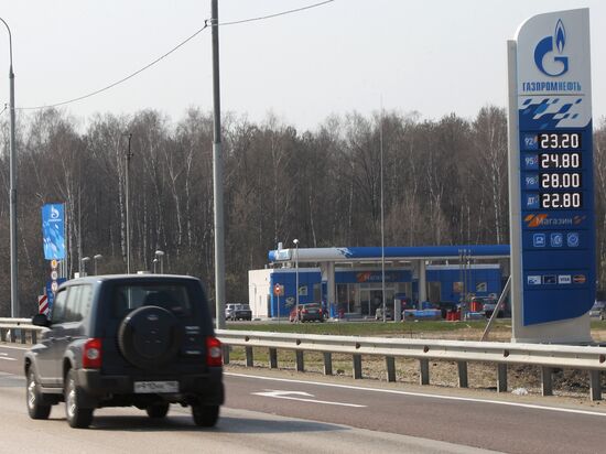 Gazpromneft gas station operation