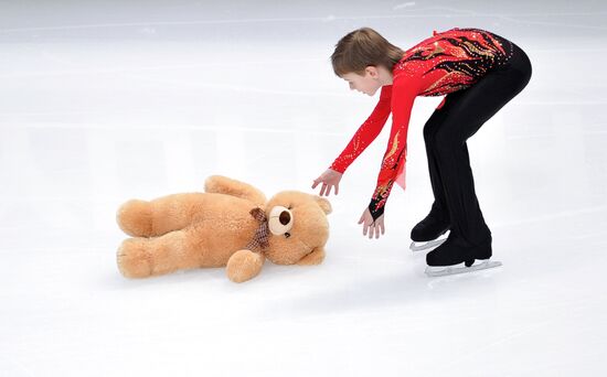 World Figure Skating Championships. Ice Dancing. Short Dance