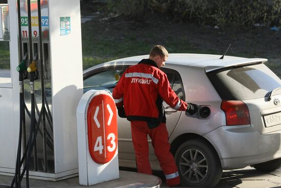 Gas station operation in Russia's regions