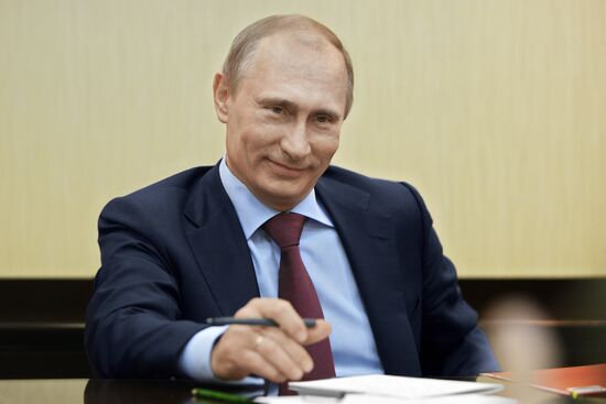 Vladimir Putin tours Volga Federal District