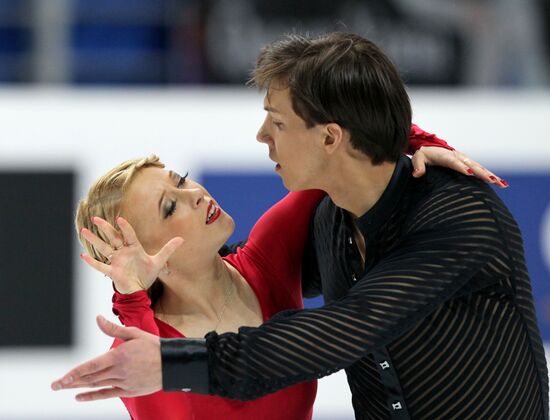 Yelena Bobrova and Dmitry Solovyov